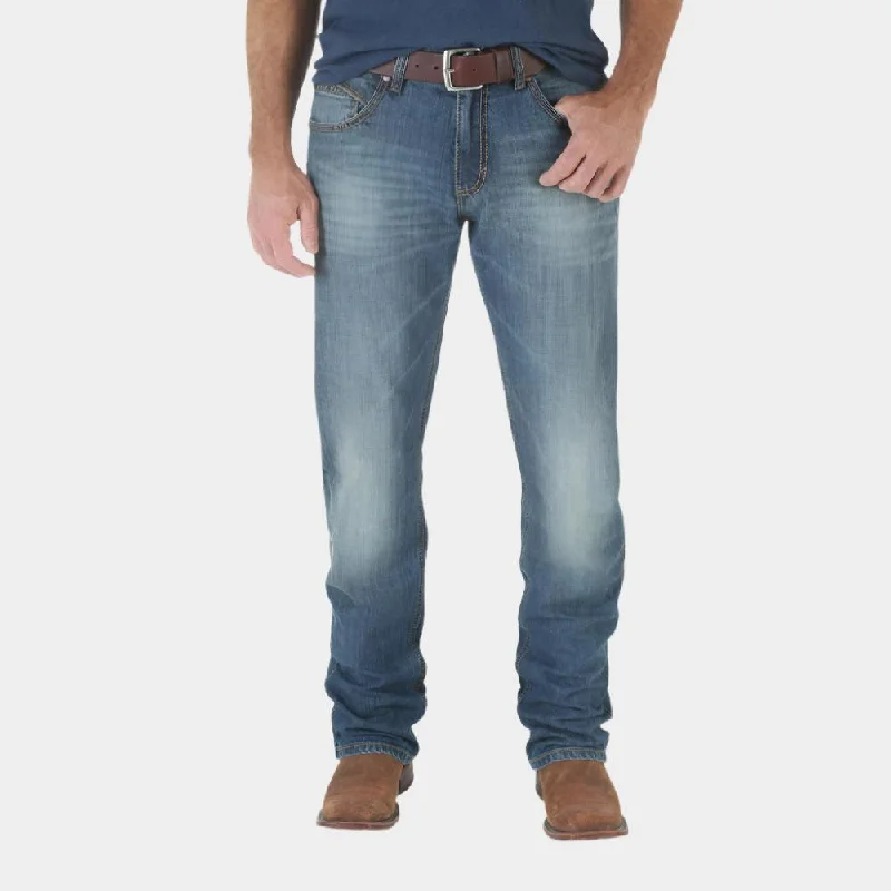 Valentine's Day Jeans for Romantic -Wrangler Men's Retro Slim Straight Jeans