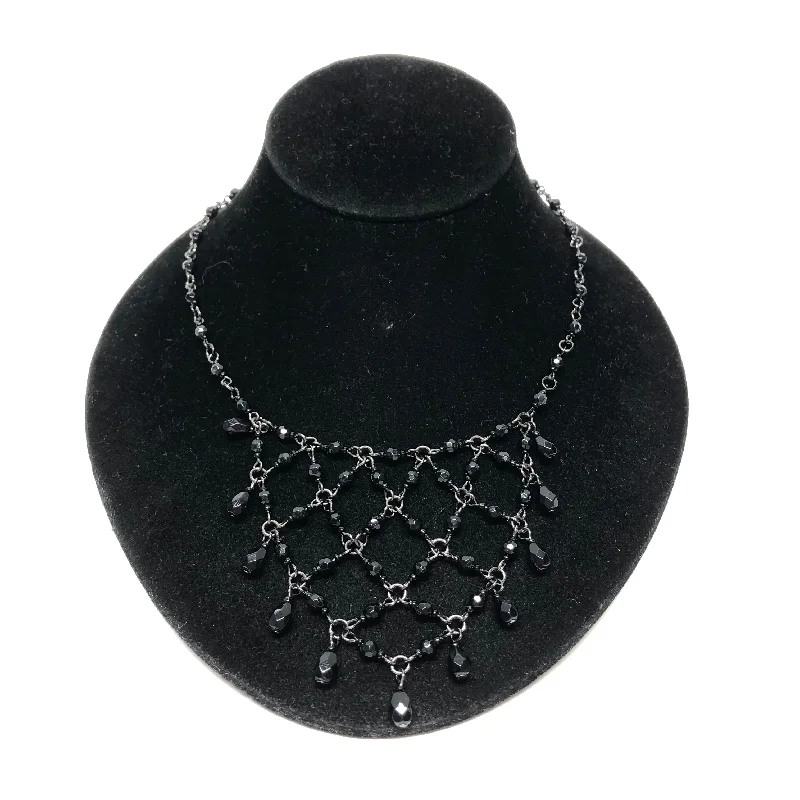 Best necklaces and pendants with black diamonds for an edgy, bold statement-Necklace Statement By Clothes Mentor