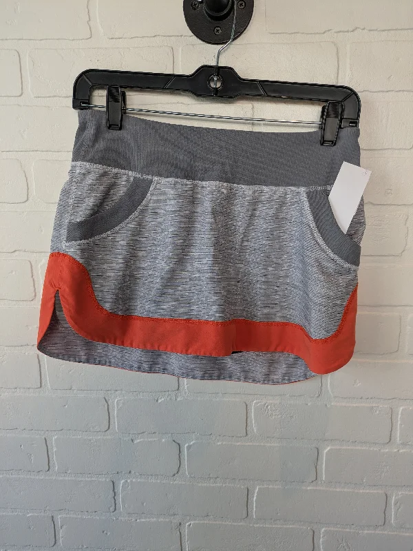 Sports pants featuring bold hems are chic -Athletic Skort By Lululemon In Grey, Size: 4