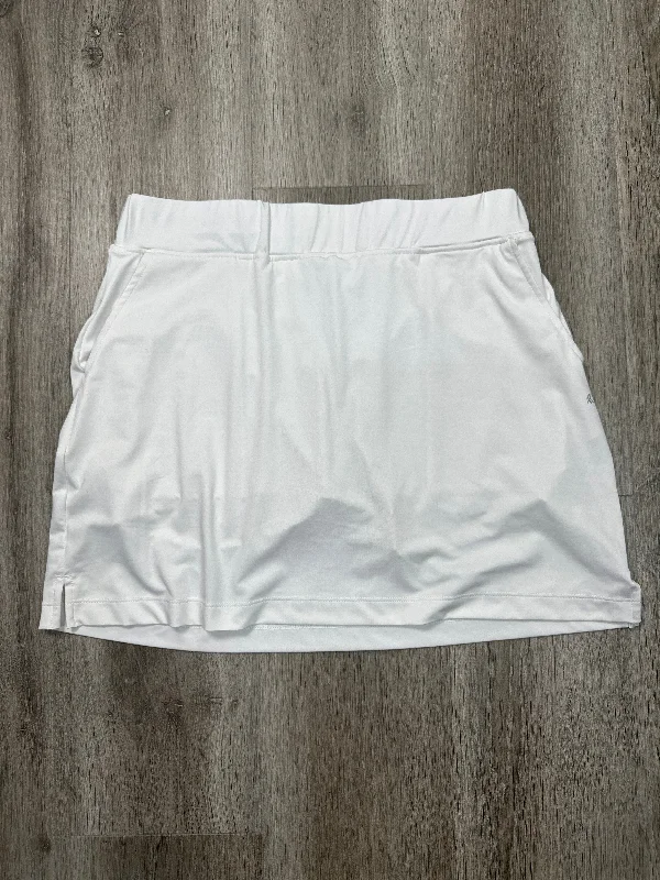 Sports pants for daily runs stay tough -Athletic Skort By Kyodan In White, Size: M