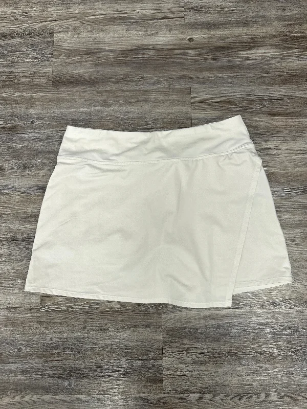 Sports pants for active evenings stay cool -Athletic Skort By Athleta In White, Size: L