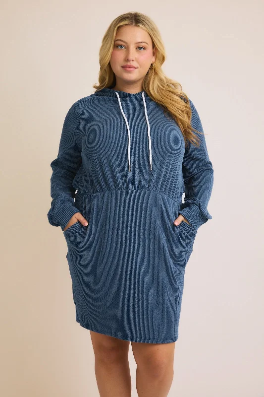 Plus size dresses for special occasions dazzle effortlessly -Plus Size Textured Long Sleeve Hooded Dress