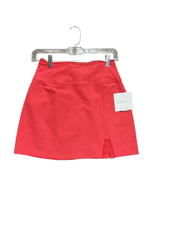 Sports pants featuring mesh linings cool down -Athletic Skirt By Beyond Yoga In Coral, Size: Xs