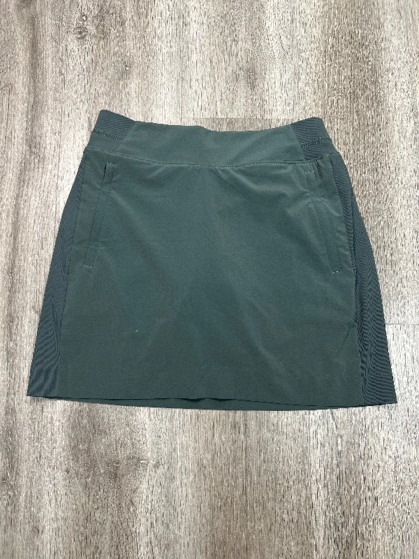 Sports pants featuring camo prints are trendy -Athletic Skort By Athleta In Green, Size: Xs