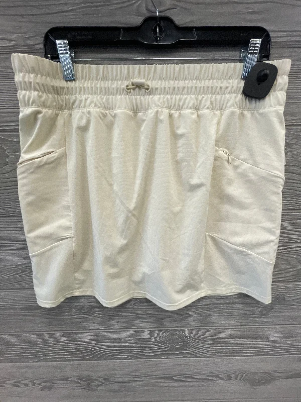 Sports pants featuring moisture-wicking fabric stay dry -Athletic Skirt By Mta Pro In Cream, Size: L