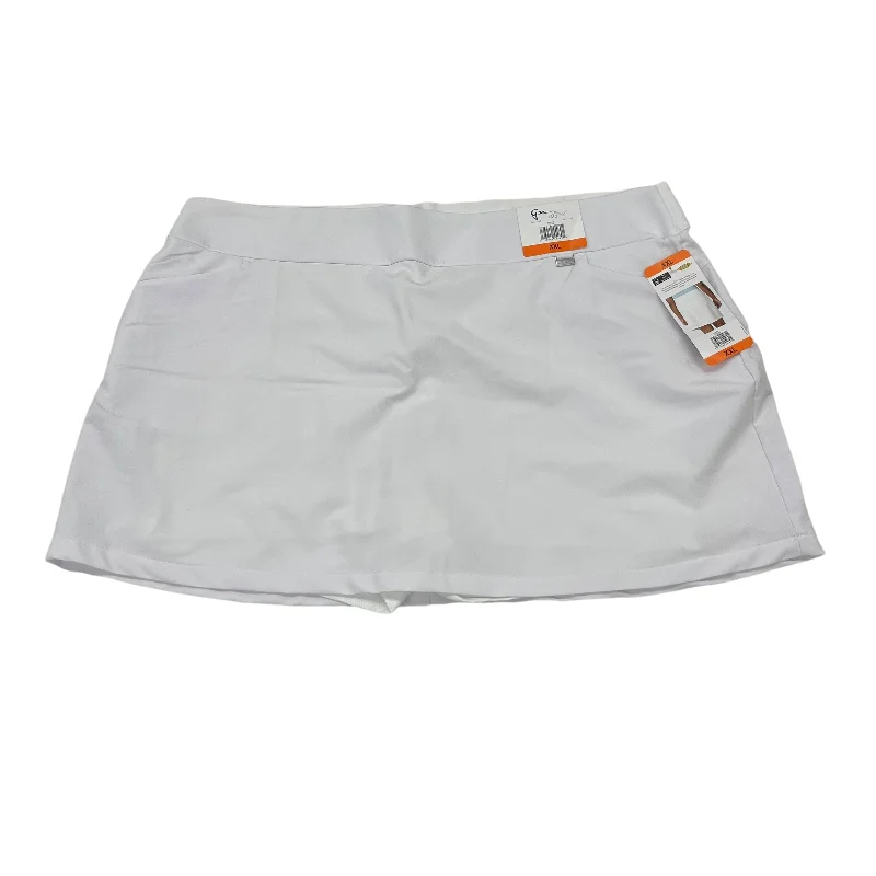 Sports pants for stylish runs stay cool -ATHLETIC SKORT By CLOTHES MENTOR In WHITE, Size:XXL