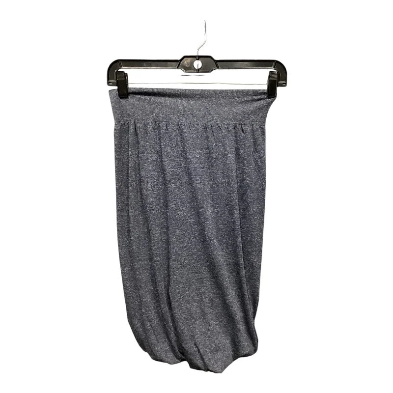 Flexible sports pants for training bend effortlessly -Athletic Skirt By Lululemon In Grey, Size: 6