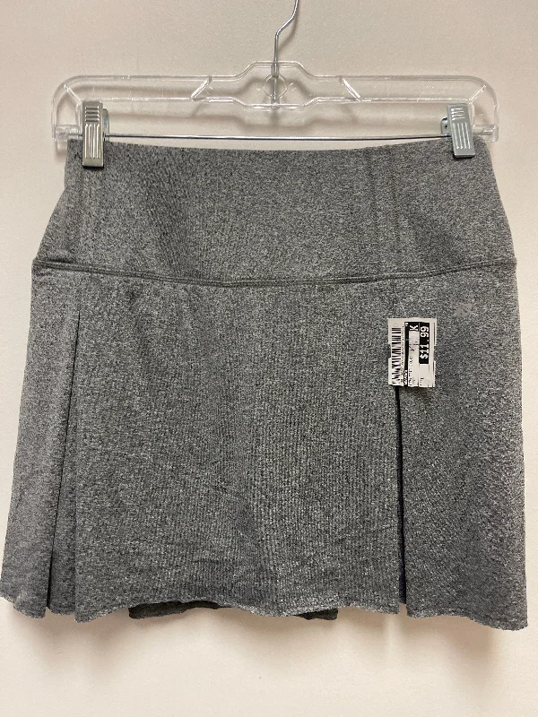 Sports pants with drawstring waists adjust easily -Athletic Skort By Marika In Grey, Size: L