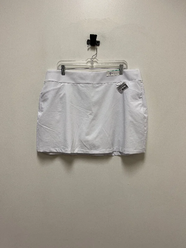 Sports pants with cushioned waists feel soft -Athletic Skort By Clothes Mentor In White, Size: 14