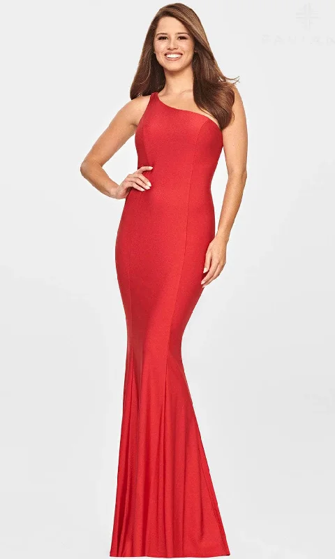 Plus size dresses with empire waists cinch nicely -Faviana S10843 - Asymmetric Ruched Evening Dress