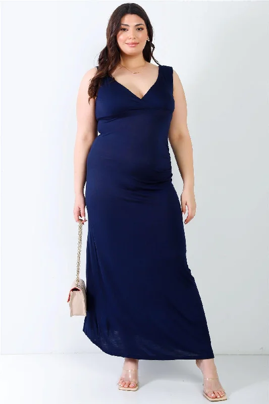 Plus size dresses with sleek finishes stay polished -Junior Plus Dark Navy V-Neck Sleeveless Maxi Dress /2-2-2