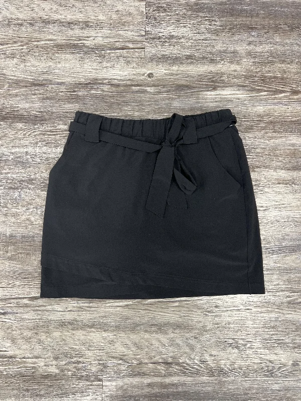 Sports pants featuring mesh linings cool down -Athletic Skort By Athleta In Black, Size: S