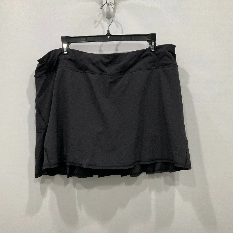 Sports pants featuring bold hems are chic -Athletic Skort By Lululemon In Black, Size: 12