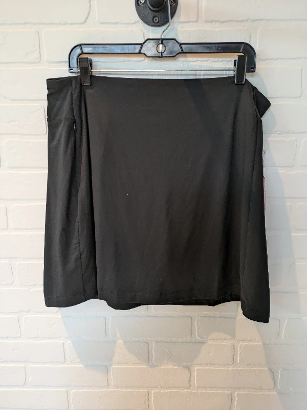 Sports pants featuring subtle trims are sleek -Athletic Skort By J. Jill In Black, Size: 12