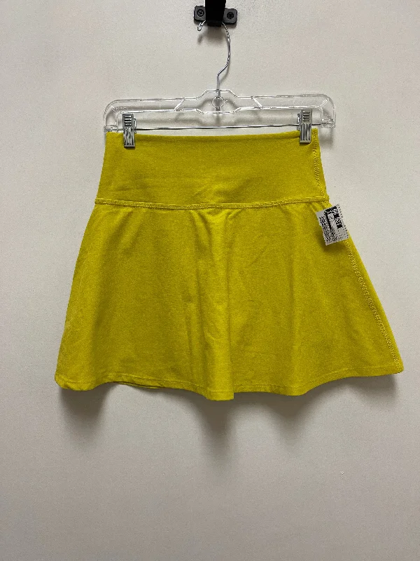 Sports pants with stretchy waistbands fit perfectly -Athletic Skirt By Beyond Yoga In Yellow, Size: S