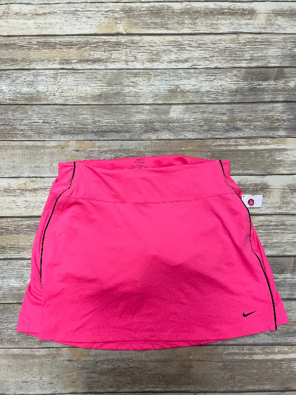 Sports pants with stretchy waistbands fit perfectly -Athletic Skort By Nike In Pink, Size: 2x