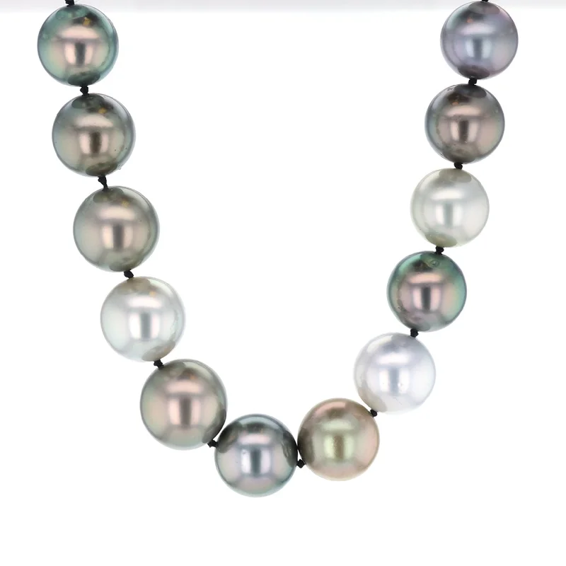 Stylish necklaces and pendants with diamonds for a glamorous and elegant look-Multcolor Pearl Necklace