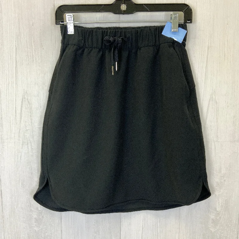 Sports pants in neutral tones pair nicely -Athletic Skirt By Lululemon In Black, Size: S