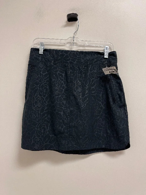 Sports pants with comfy cuts ease days -Athletic Skort By Orvis In Black, Size: S