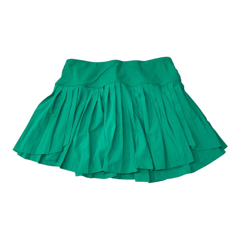 Sports pants featuring gradient shades look artsy -Athletic Skort By Gapfit In Green, Size: L