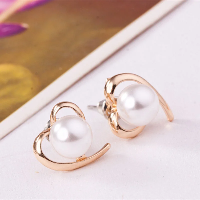 Small hoop earrings for a delicate and understated everyday wear-European And American Style Love Pearl Earrings