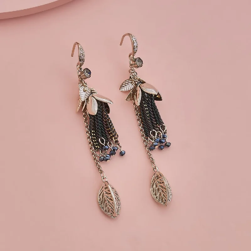 Hoop earrings with crescent moon shapes for a celestial and mystical appearance-Trendy Earring 168380